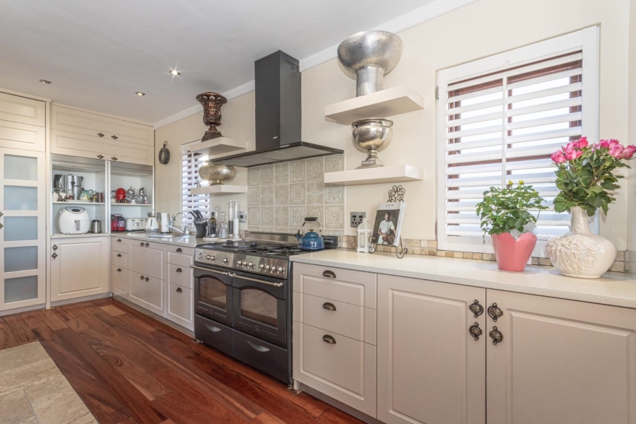 5 Bedroom Property for Sale in Atlantic Beach Golf Estate Western Cape